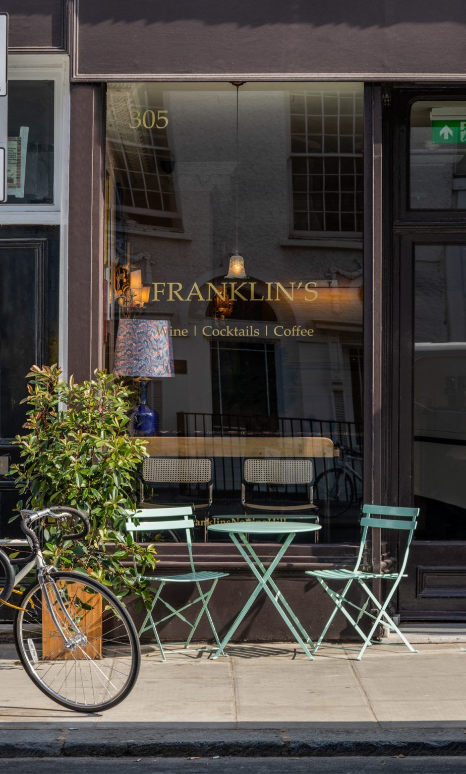 Franklin's Wine Bar Pineapple Interiors